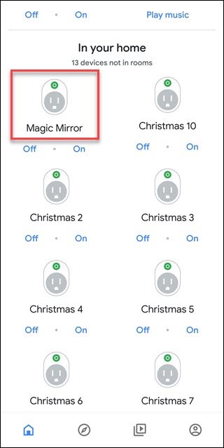 L'app Assistente Google che mostra i dispositivi non assegnati, il dispositivo Magic Mirror ha un riquadro rosso intorno