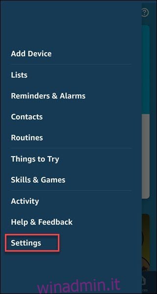 App Alexa con riquadro intorno all'opzione Impostazioni.