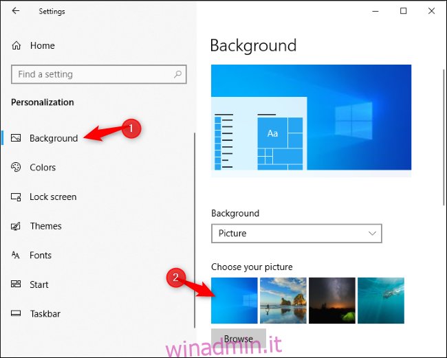 Selezione del nuovo sfondo del desktop predefinito di Windows 10