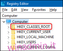 L'Editor del Registro di sistema che mostra la chiave HKEY_CLASSES_ROOT.