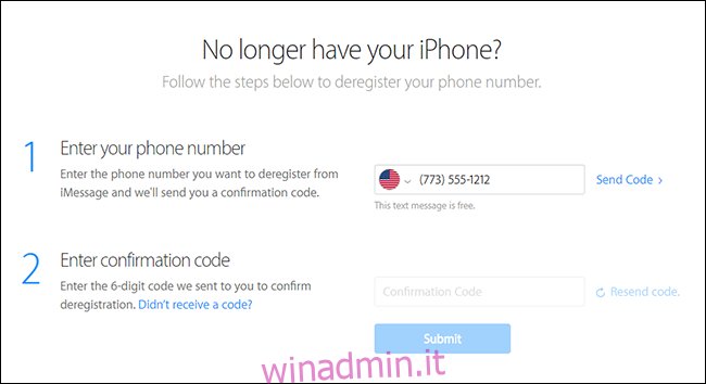 Digita il tuo numero di telefono e il codice di conferma sul sito di auto-aiuto Apple per annullare la registrazione da iMessage.