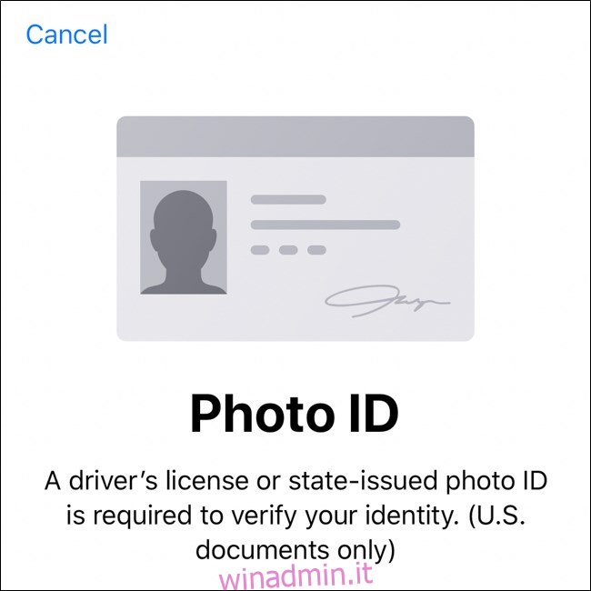 Scansione del portafoglio iPhone fronte e retro del documento d'identità con foto