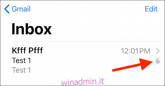 Un'e-mail visualizzata con un'icona Mittente bloccato nella Posta in arrivo