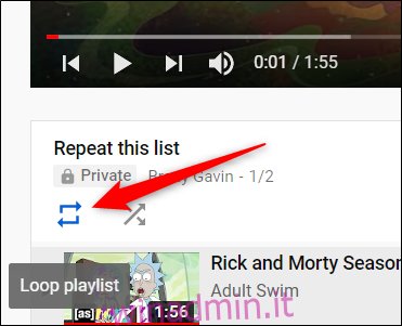 Quando viene caricato il primo video, fare clic sull'icona Loop, situata sotto il video.