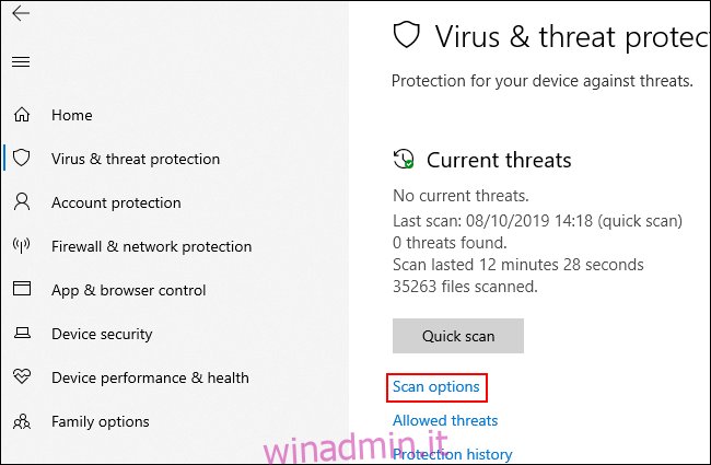 Nel menu Protezione da virus e minacce, fare clic su Opzioni di scansione