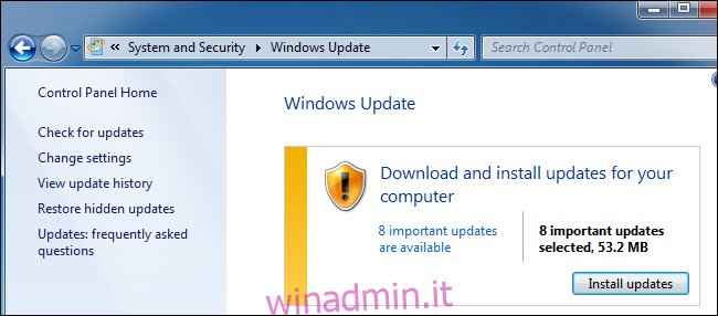 Windows Update scarica gli aggiornamenti su Windows 7.