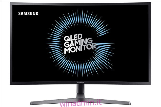 Un monitor Samsung C32HG70 con un pannello VA.
