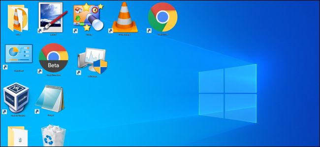 Icone grandi su un desktop Windows 10.