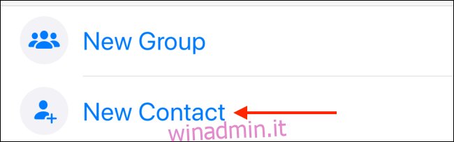 Tocca Nuovo contatto in WhatsApp su iPhone