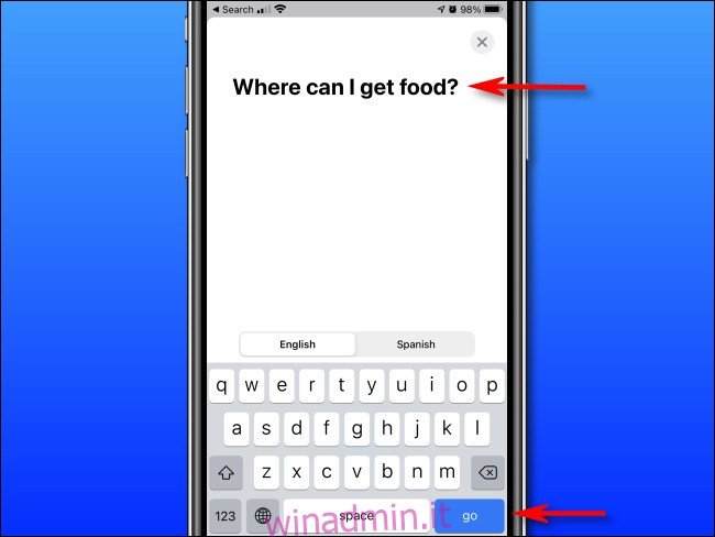 In Apple Translate su iPhone, inserisci il testo che desideri tradurre utilizzando la tastiera su schermo, quindi tocca 